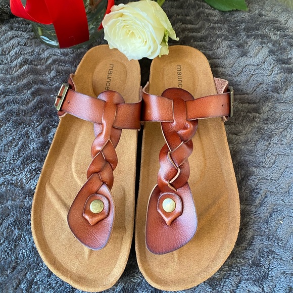 ❌SOLD❌Maurices Sandals - Picture 1 of 3